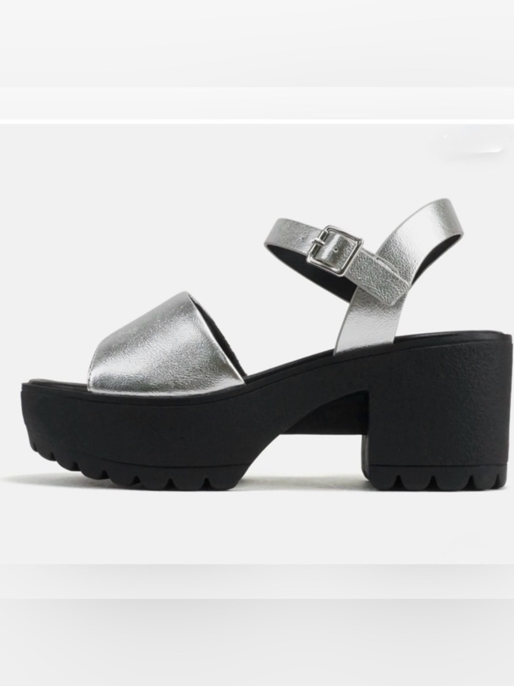Soda Stacie Silver Women Open Toe Lug Sole Mid Block Heeled Sandals Size 9 Disco